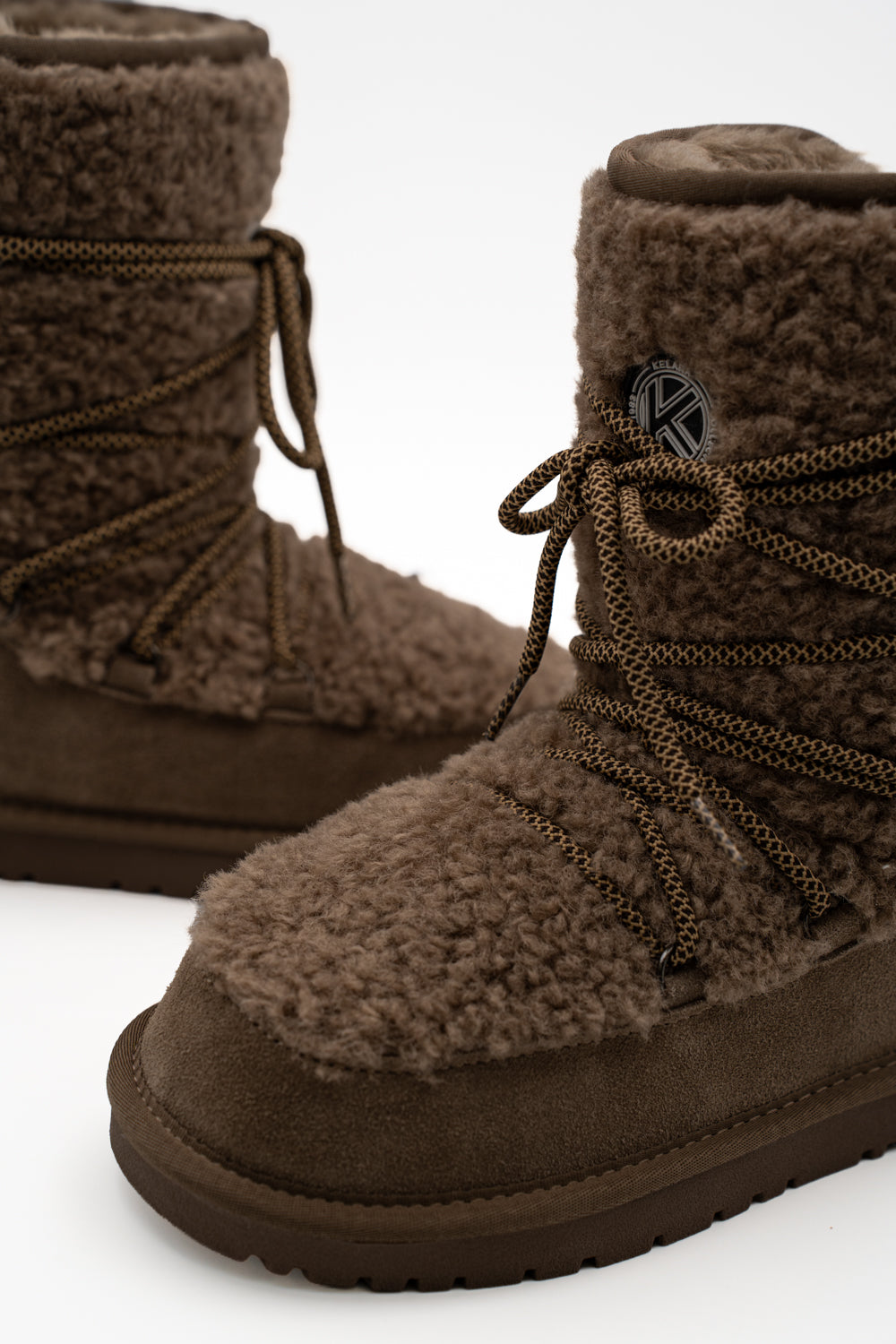 SKIEN - K51315 Bota australiana de piel